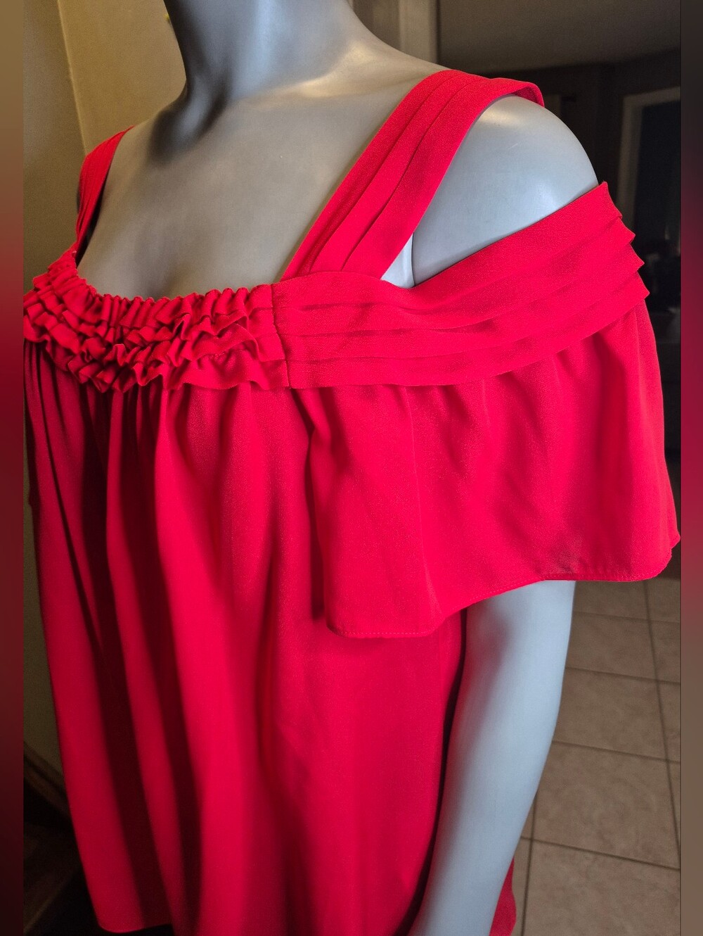 Sophie Max Bright Red Ruffled Cold-Shoulder Top - Picture 6 of 14